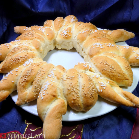 Weißbrot Stern -  leckeres Gebäck für die Weihnachtszeit