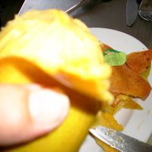 Mango schälen