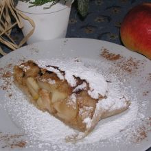 Wiener Apfelstrudel