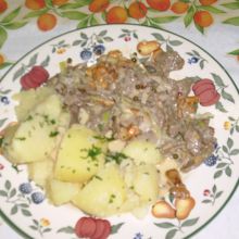 Edelsaftfleisch von der Rinderhüfte mit Eierschwammerl
