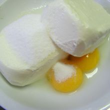 Topfenmasse verrühren