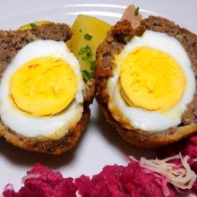 Eier im Fleischmantel