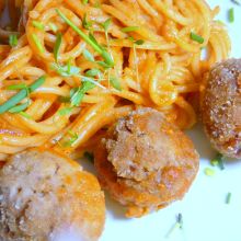 Spaghetti mit Thunfischbällchen