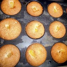 Goldgelb backen