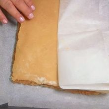 Apfelkuchen abdecken