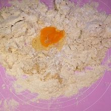 Mürbteig zubereiten