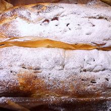 Strudel goldbraun backen