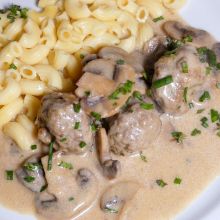 Fleischbällchen in Jägersauce