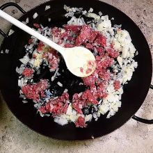 Fleisch anbraten