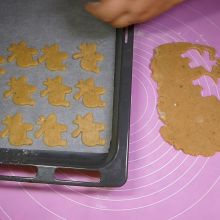 Plätzchen ausstechen