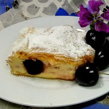 Kirschen Topfenstrudel