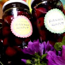 Kirschenkompott im Glas haltbar gemacht