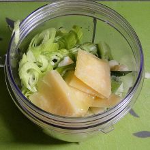 Knoblauchpesto mixen