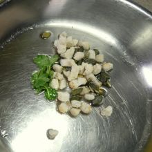Brotwürfel schneiden