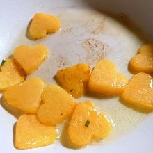 Kürbisherzen braten