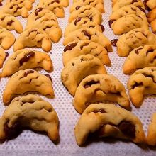 Maronikipferl backen