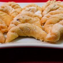 Maronikipferl aus Mürbteig