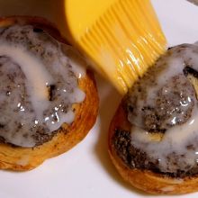 Mohnschnecken glasieren