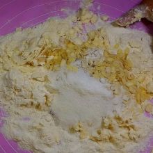 Mürbteig kneten