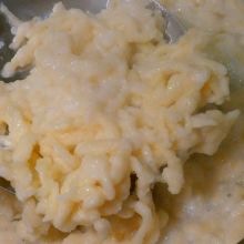 Spätzle abseihen