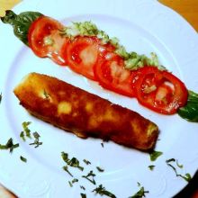 Gebackene Zucchini mit Fleischfüllung