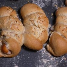 Würstchen backen