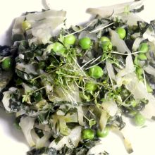 Kochsalat mit Erbsen