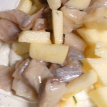 Matjesfilet und Apfel