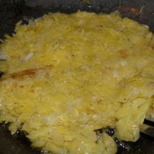 Rösti in der Pfanne braten