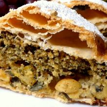 Traubenstrudel mit Kürbiskernen