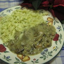 Kotelett in Champignonsoße