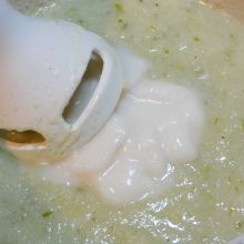 Blumenkohl suppe pürrieren