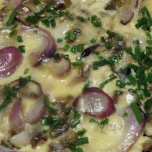 Eierspeise mit Sardellen und Zwiebel