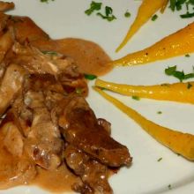 Edelsaftfleisch vom Rinderfilet mit Steinpilzen