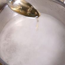 Spargelwasser würzen