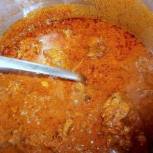 Ochsenschleppgulasch abschmecken