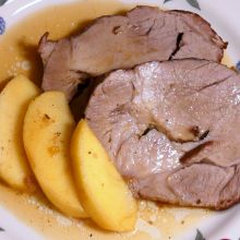 Schweinebraten mit Äpfeln