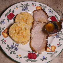 Salzburger Bierbraten servieren