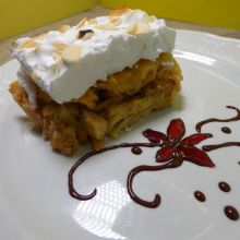 Scheiterhaufen mit Schneehaube