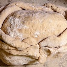 Brot garnieren