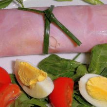 Schinkenrolle mit Ei - Bärlauchfüllung