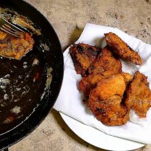 Leberschnitzel abtropfen lassen
