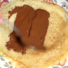 Mit Schokolade bestreichen
