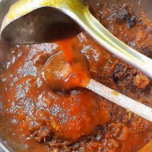 Mit Paradeissauce ablöschen