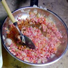 Rauchfleischwürfel braten