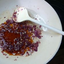 Zwiebel karamelisieren