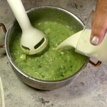 Zucchini pürieren