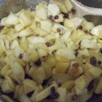 Preparing the apple filling