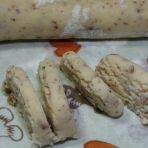 Cutting the roll into pieces