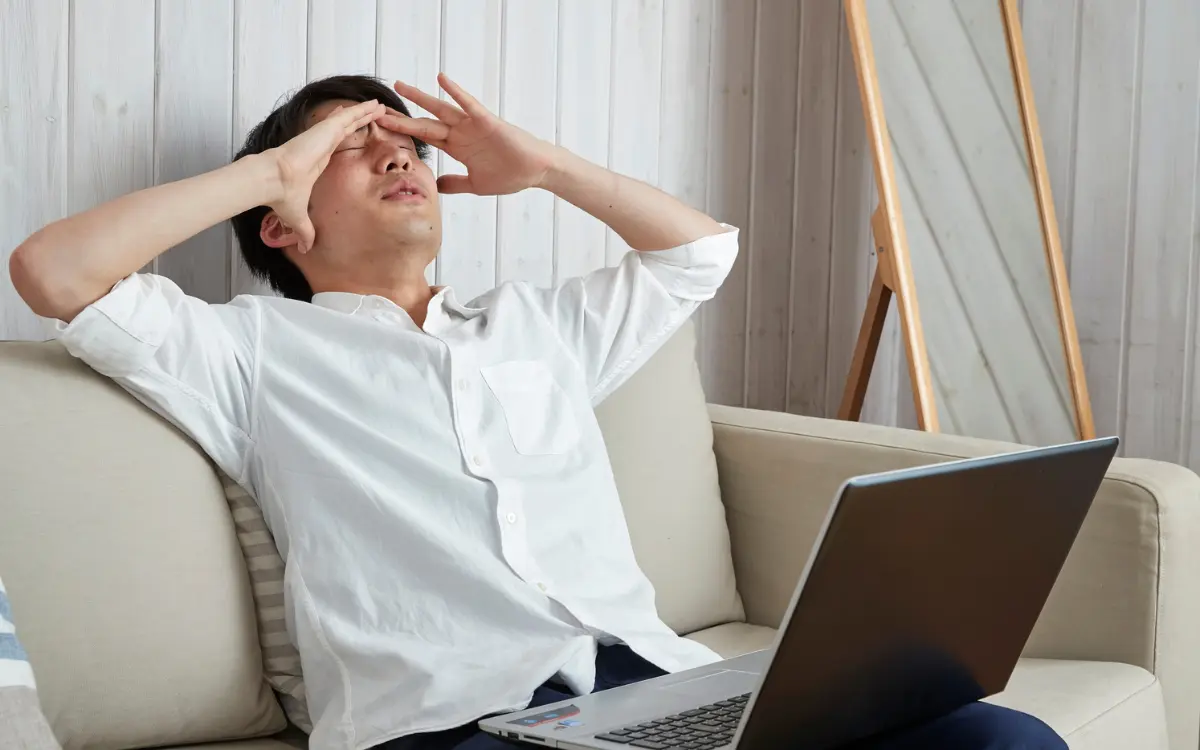 Office worker taking a micro-break to recharge and improve focus